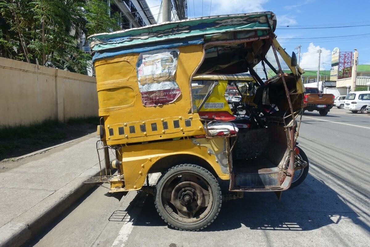 底抜けに陽気なトライシクル Davaonline